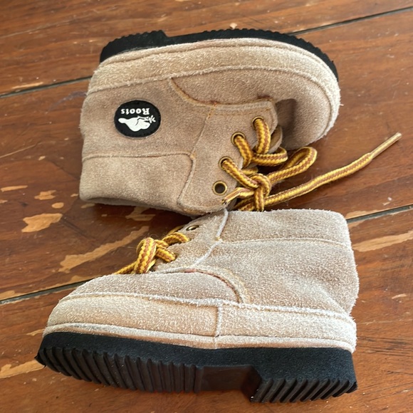 Roots baby suede ankle boots - Picture 2 of 7
